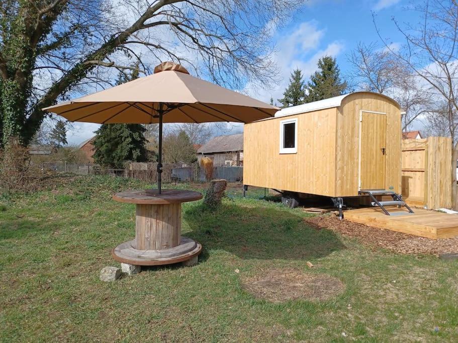 Zirkuswagen Glamping Fuer 2 Mit Veranda Kueche Netflix Parken Und Hofladen Steinhofel Exterior foto