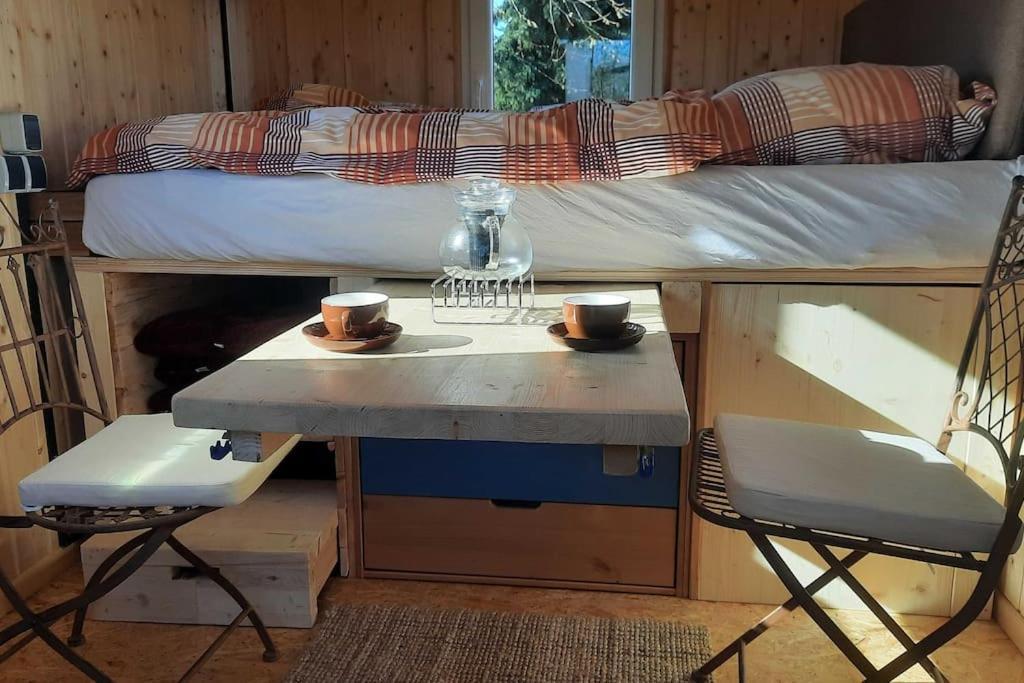 Zirkuswagen Glamping Fuer 2 Mit Veranda Kueche Netflix Parken Und Hofladen Steinhofel Exterior foto