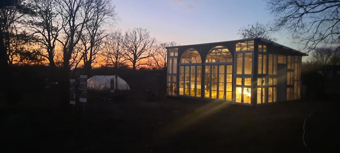 Zirkuswagen Glamping Fuer 2 Mit Veranda Kueche Netflix Parken Und Hofladen Steinhofel Exterior foto